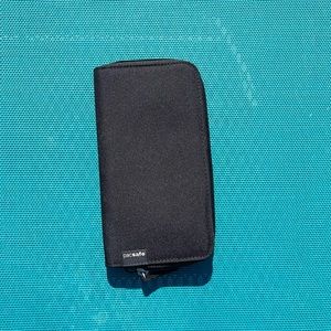 Pacsafe Black Wallet